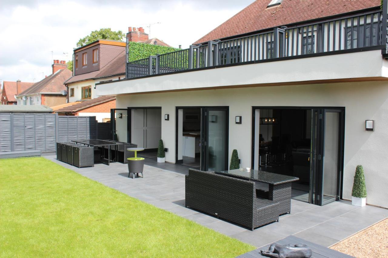 Modern Spacious House - Sleeps 16, Free Parking, Sun Terrace Nuneaton Bagian luar foto