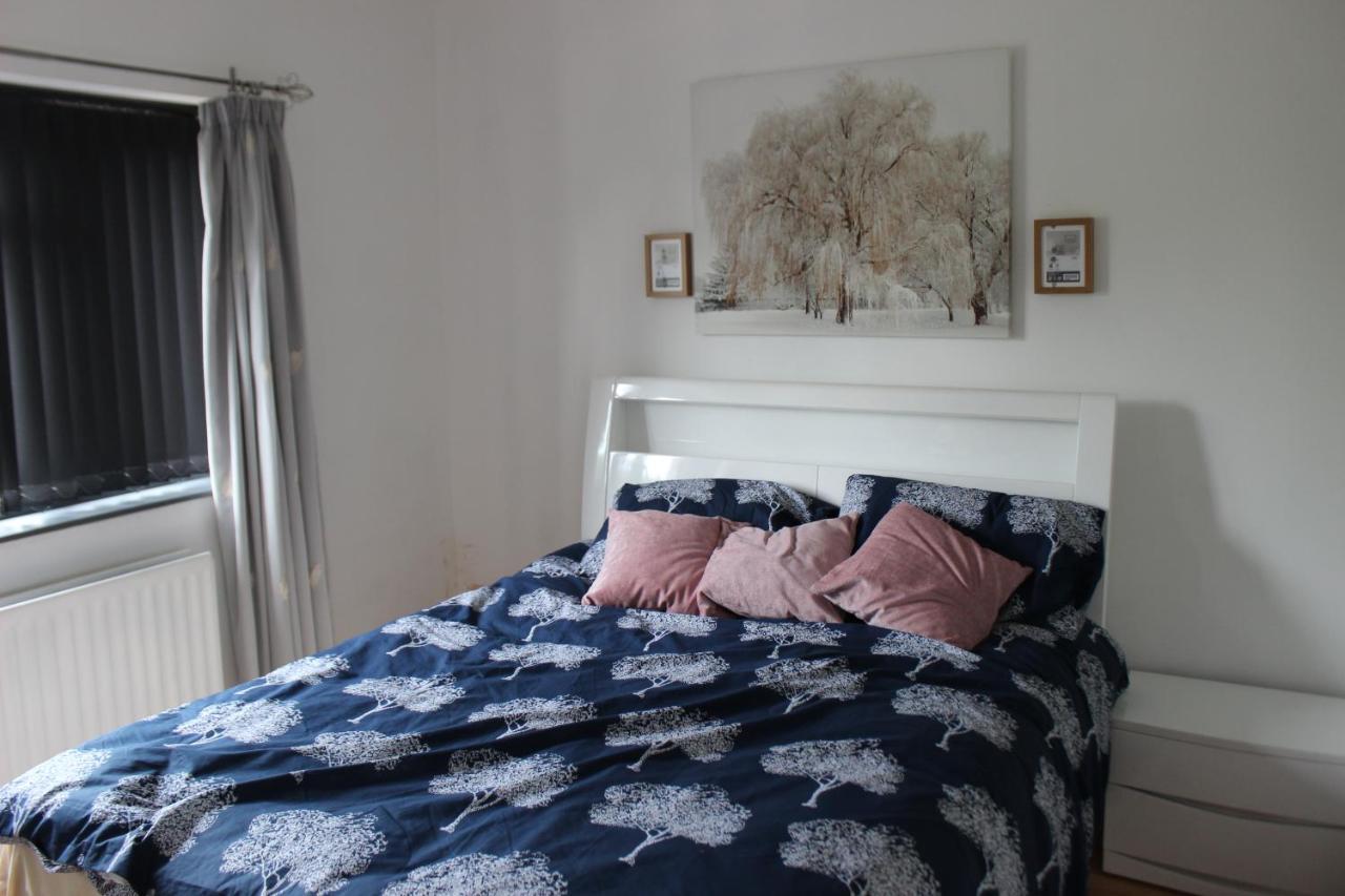 Modern Spacious House - Sleeps 16, Free Parking, Sun Terrace Nuneaton Bagian luar foto